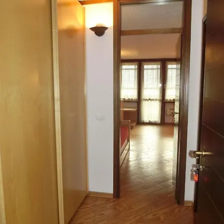 Apartment Monolocali Alberti - Des Alpes